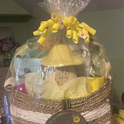 🧺 Mother’s Day, Easter or Birthday Gift Basket 🧺 (Irwin Porch Pickup Only)