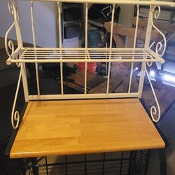 Bakers rack