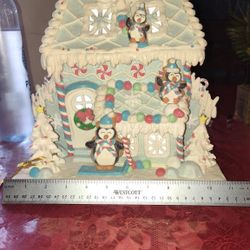 Christmas Gingerbread House