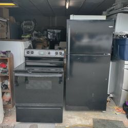 landlord tenant two-piece appliance package special with warranty fridge and stove