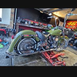 Harley Heritage Softail Runs Excellent Vicla