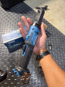NEW Hercules Cordless Ratchet – 3 Interchangeable Anvils – Tool Only