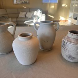 Vase/pot for flowers or plants. Excellent Condition 