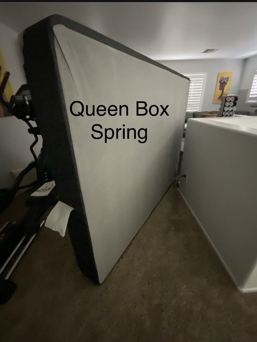New… QUEEN SIZE BOX SPRING