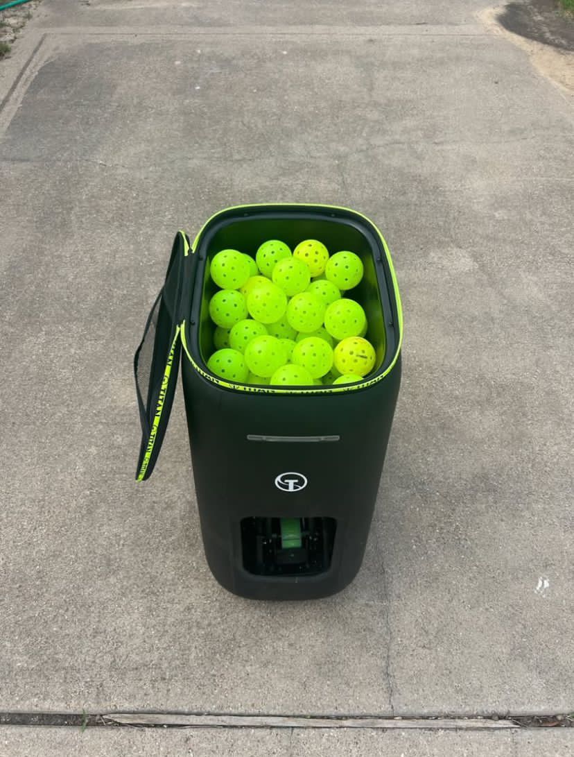 Titan One Pickleball Machine