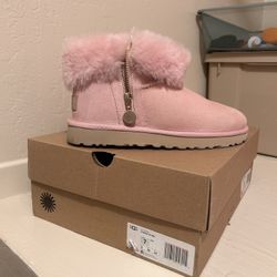 Uggs Size 7
