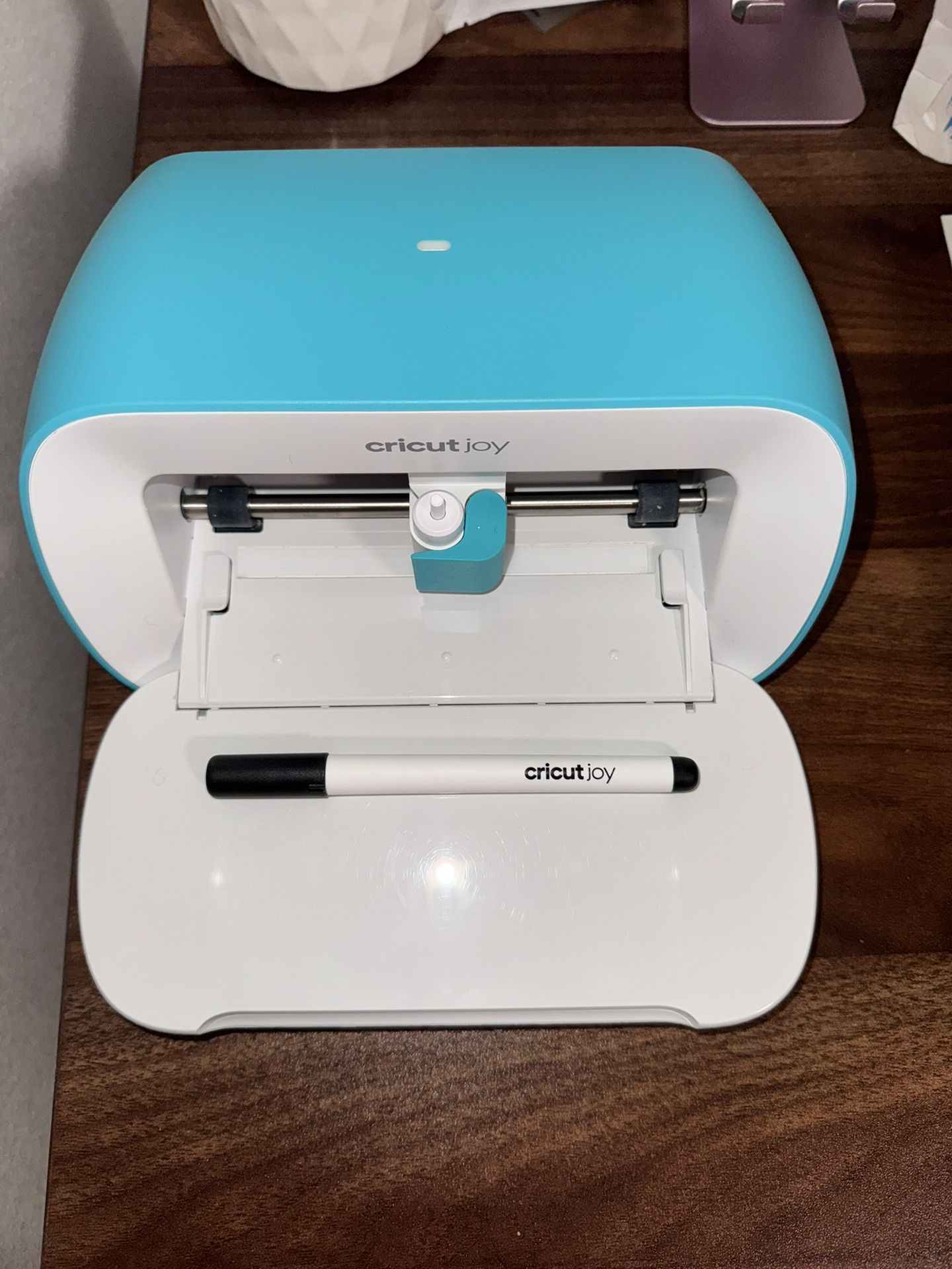 Cricut joy Ultra Compact Smart Cutting Machine & 4 X 12 Mat