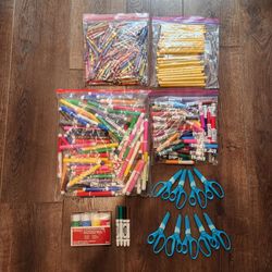 Various Craft items - washable markers (all works good), acrylic paint set, crayola, HB 2 pencils, scissors with cover all for