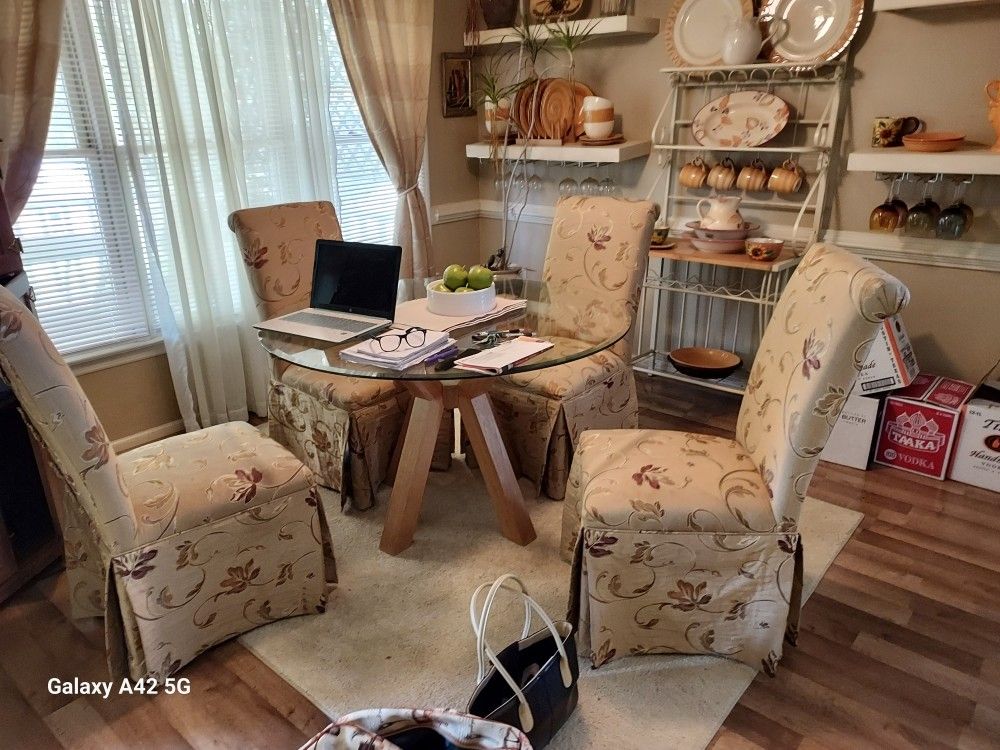 Dining Set