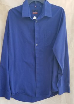 Van Heusen Men's long sleeve dress shirt size Large