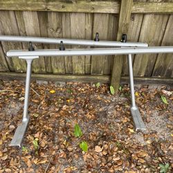 Universal Rack For Trucks. 