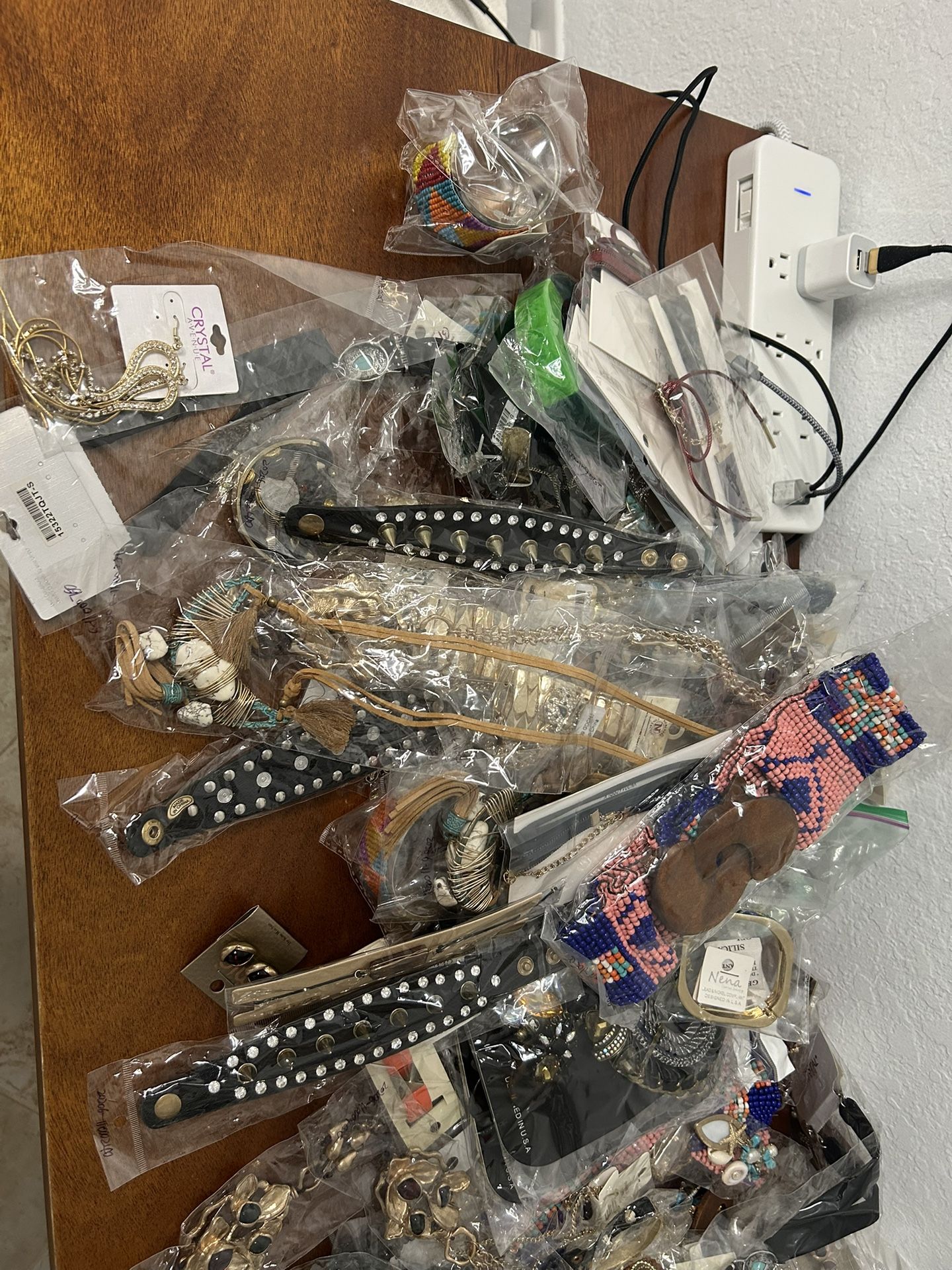 HUGE Lot: NEW Jewelry/Accessory Inventory (Resale/Wholesale Clearout!)