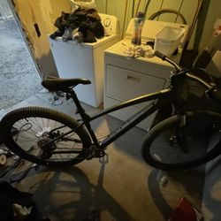 Schwinn Axum Comp, 29-in. Adult Unisex, Mountain Bike, Large Frame, Black