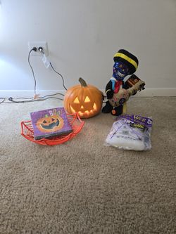 Halloween Decorations (Read Description)