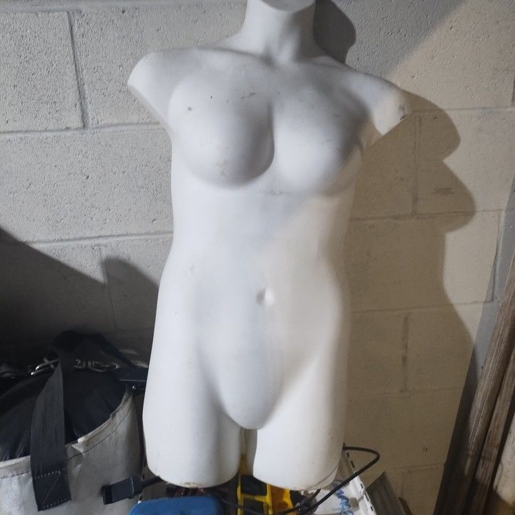 Female Mannequin Upper Torso
