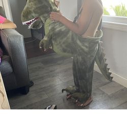 Costume