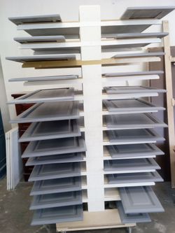 Kitchen cabinet refinishing door