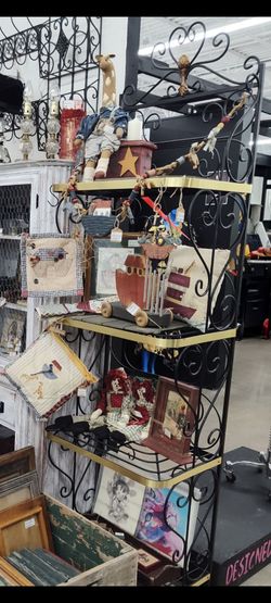 Vintage Noah's Ark Decor