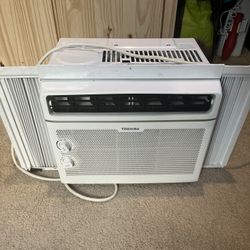 Toshiba Window AC Units - 5000 BTU Excellent Condition!