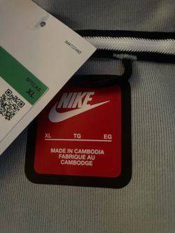 Nike tech Full-Zip Jacket Size XL