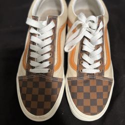 Brown/tan Checkered Vans