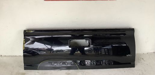 2016 2023 Toyota Tacoma tail gate (13)