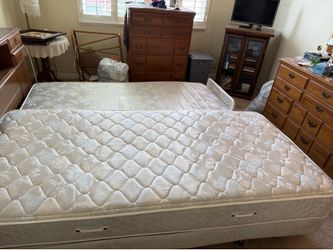 Adjustable Twin Frame with mattress