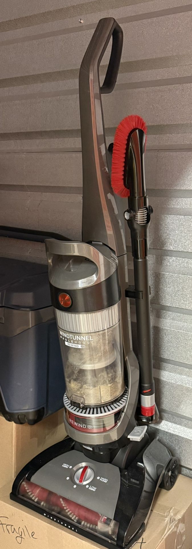 Hoover Wind Tunnel Bagless Vacuum Cleaner