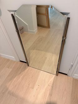 Accent Mirror