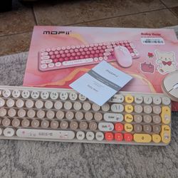 Cute BabyBear 2.4

Mouse Set - Ergonomic, Silent Typing