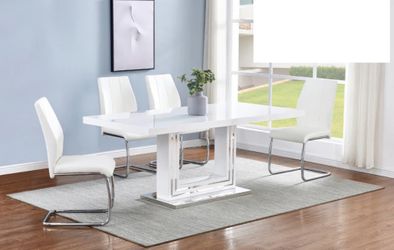 SALE🤍White 5PC Dining Table