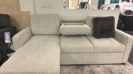 Amazing Deals Now 🚨Pull Out Sleeper Sofa Sectionals With Drop Down Cup Holders and storage Chaise STARTING $599