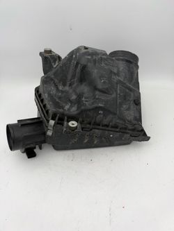 2013 to 2017 Honda Accord Air Cleaner Intake Box 2.4L OEM
