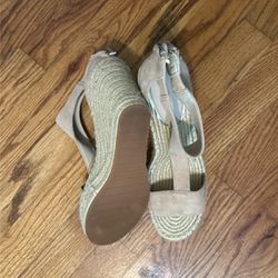 Kenneth Cole Wedges 7.5