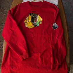 Chicago Blackhawks, Long Sleeve T-Shirt From The Winter Classic 2017