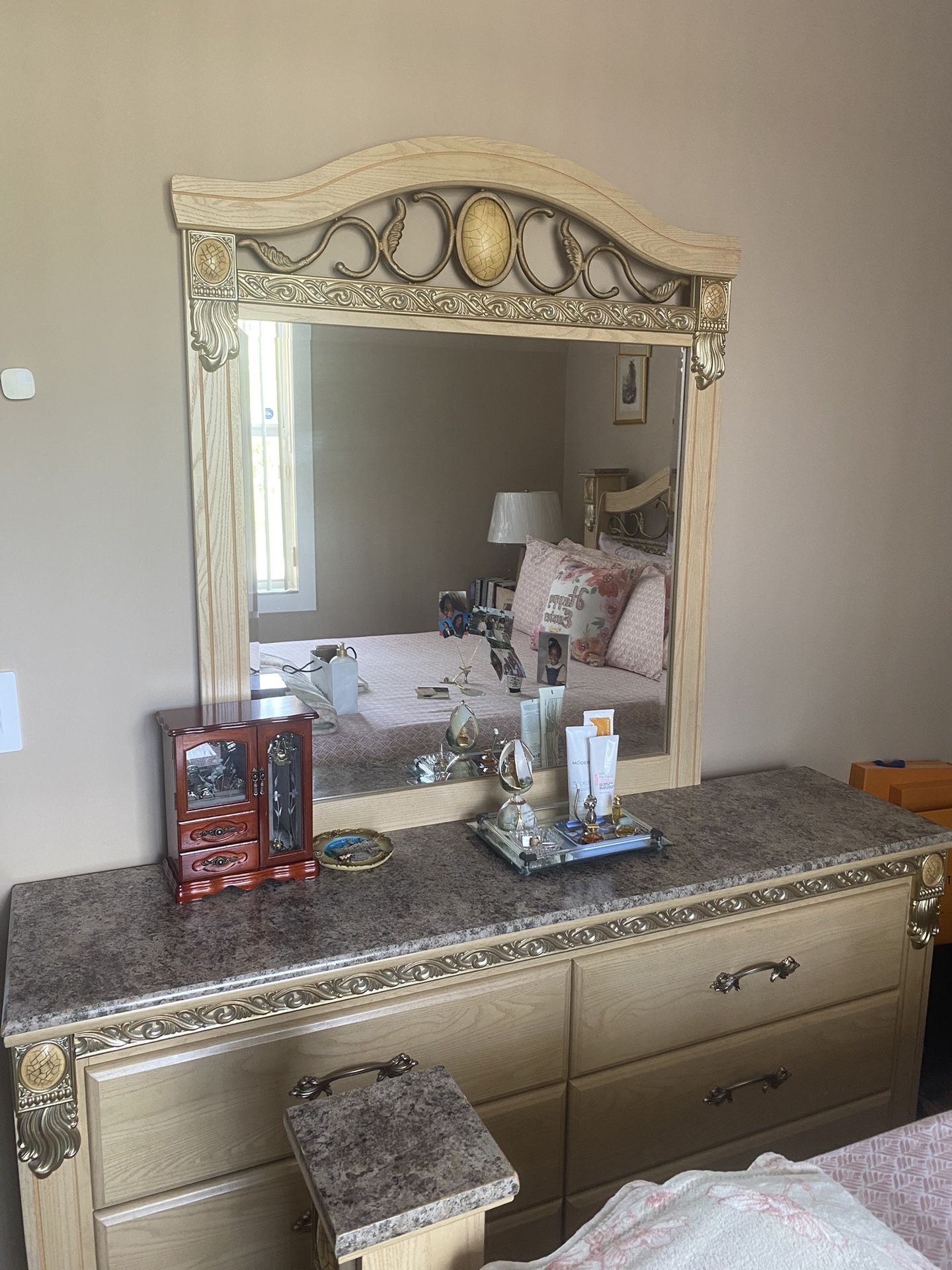 Bedroom Dresser, Mirror & Nightstand