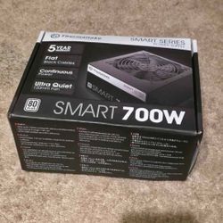 Smart 700W Thermaltake Fan