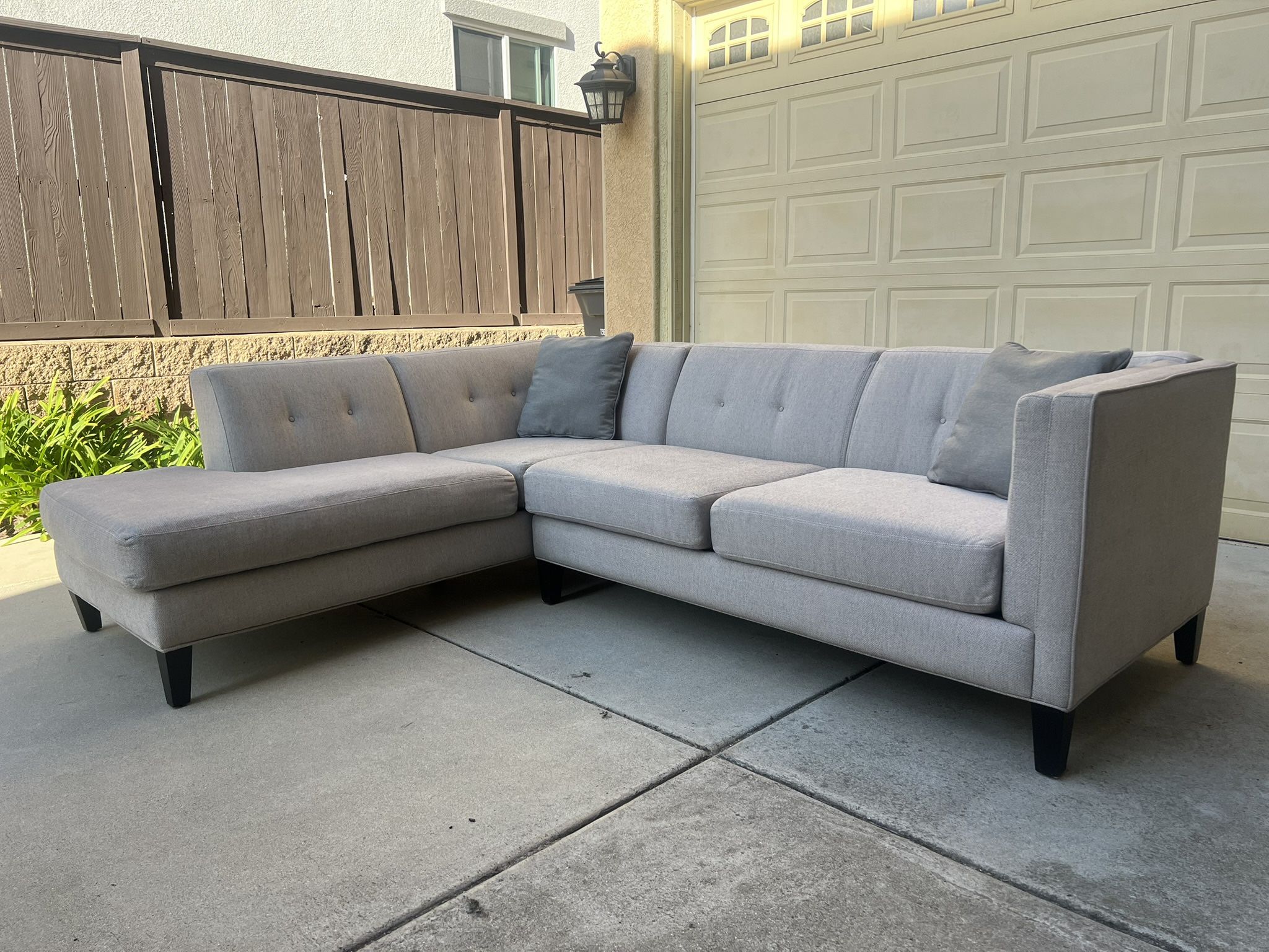 Gray Sectional Sofa Couch With Left Facing Chaise