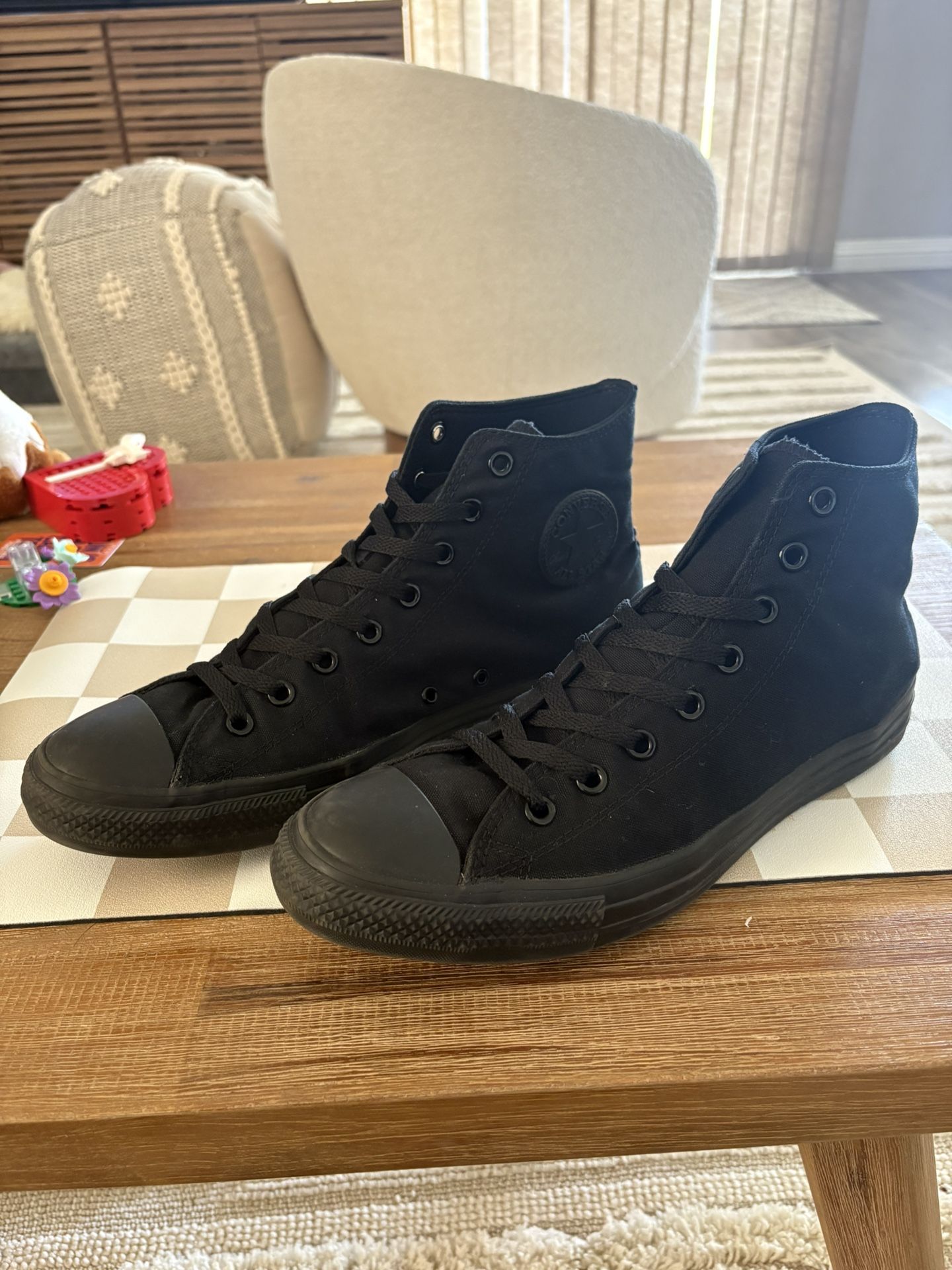 Converse Black Men’s 10.5