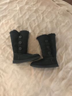 Uggs size 8