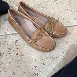 Abeo Flat Shoes