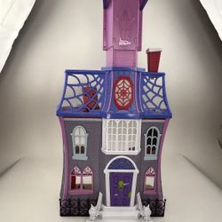 Disney VAMPIRINA Scare House Castle DOLL HOUSE
