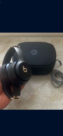 Beats Solo 4