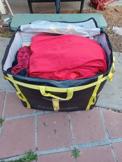 Bag of 30 dresses