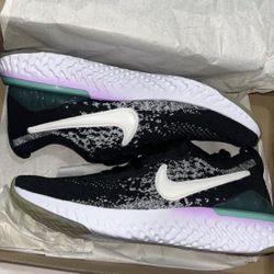 Women’s Nike Running Shoes Size 7
