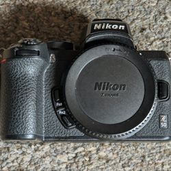 READ Nikon Z50 Mirrorless Camera 