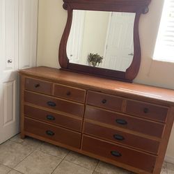 Queen Bedroom Set
