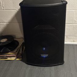 Mackie Powered 15 Speaks 