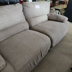 Reclining Sofa