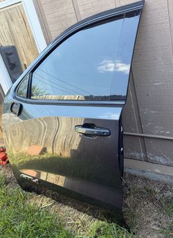 2023 GMC Sierra Driver Door